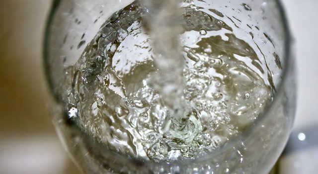 驚きの耐久性と衛生性を誇る業務用ガラス容器選びの極意 驚きの耐久性と衛生性を誇る業務用ガラス容器選びの極意
